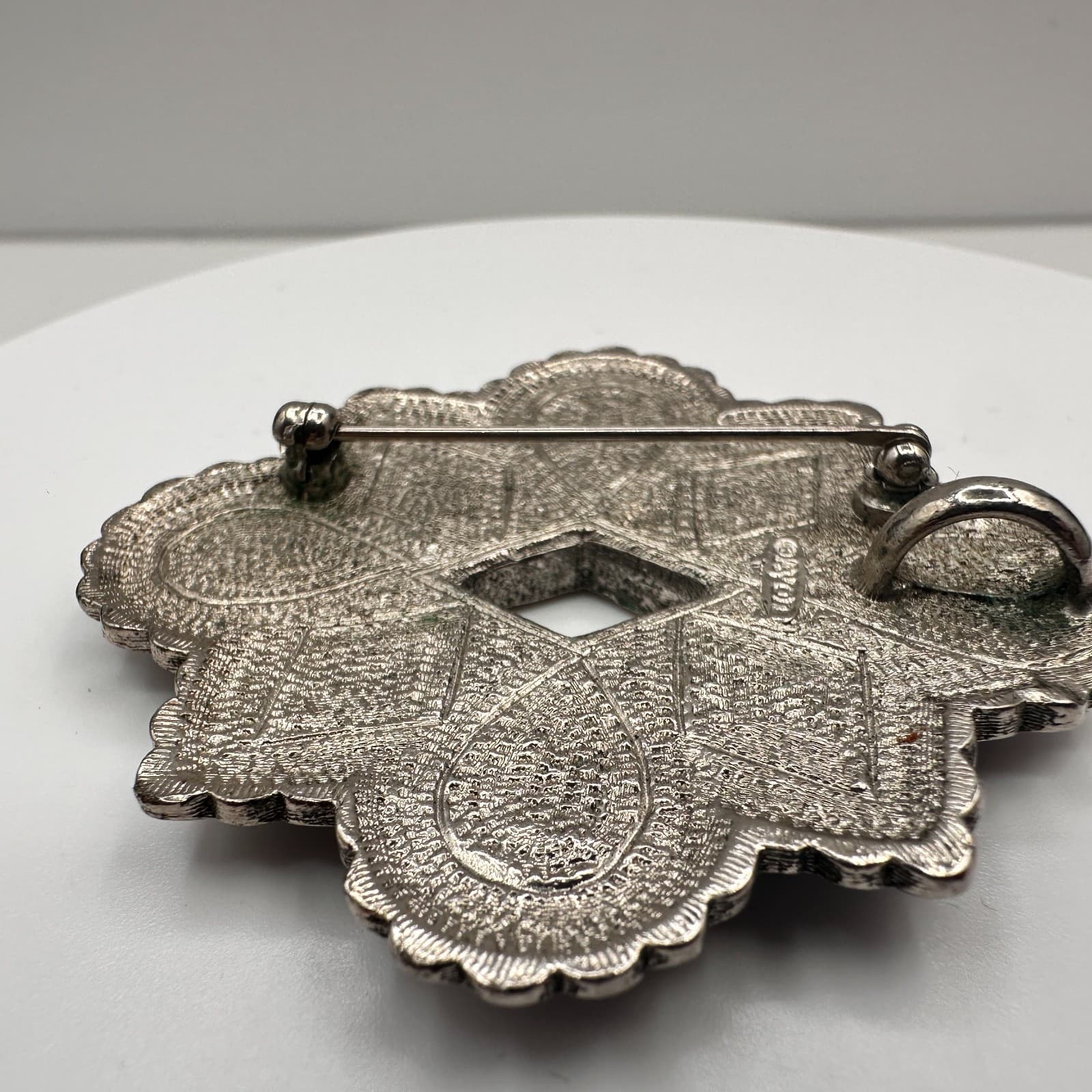 Vintage 90s Avon Brooch Pin Pendant Turquoise Coral Faux Stones Silver Tone - Thumbnail 4