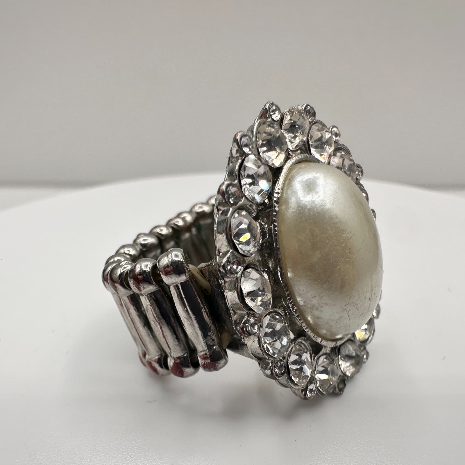 Vintage 90s Faux Pearl Stretch Ring Silver Tone Clear Glass Boho Fashion Jewelry - Thumbnail 3