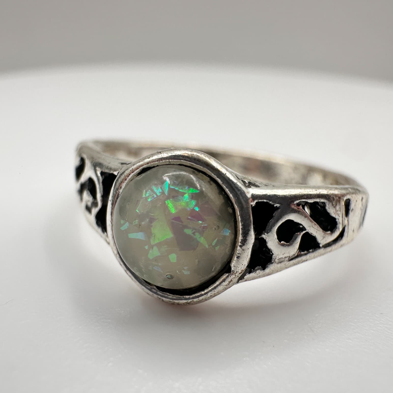 Vintage 90s Silver Tone Round Ring Retro Women's Classic Fashion Jewelry - Thumbnail 5