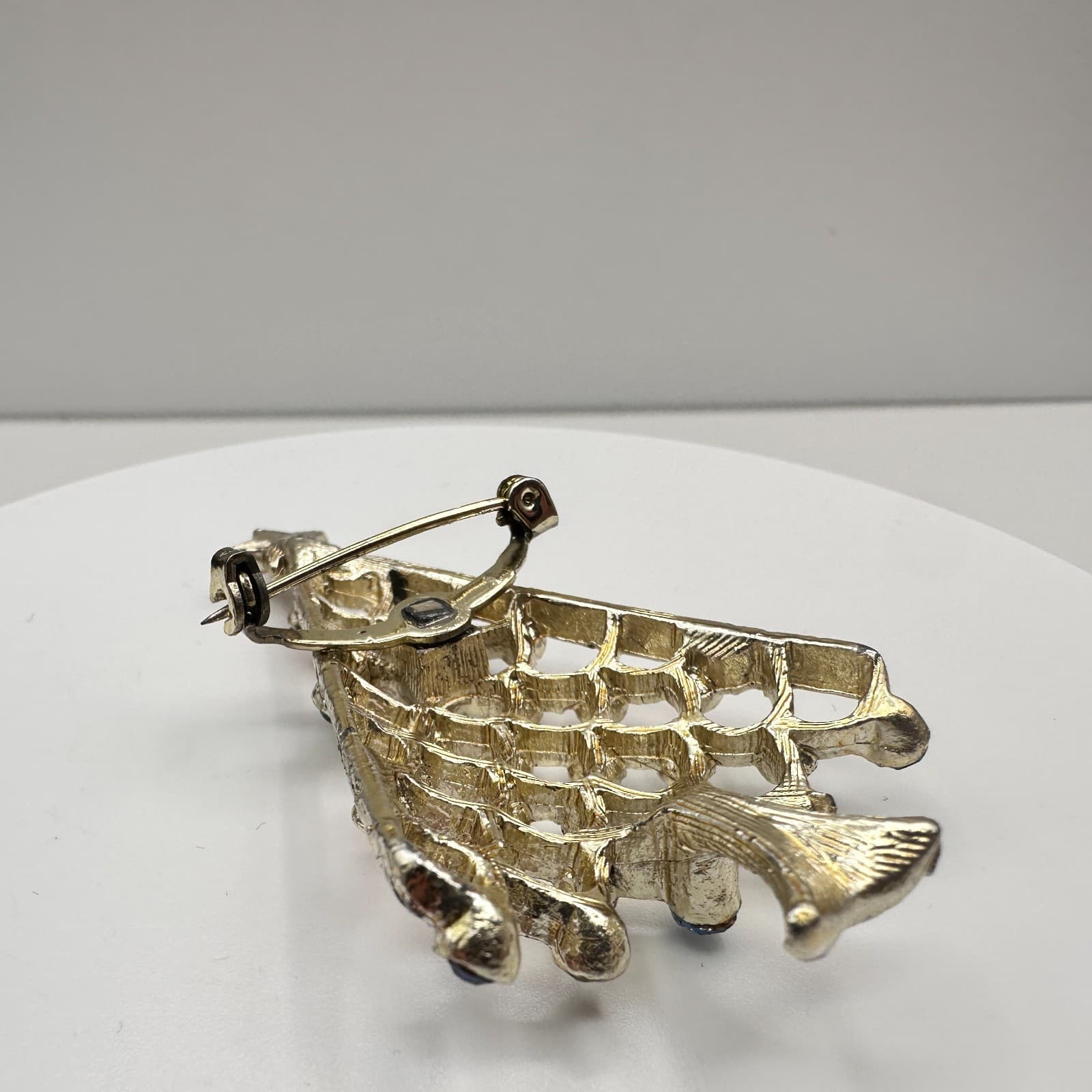 Vintage 90s Christmas Tree Holiday Brooch Pin Silver Tone Rhinestone Jewelry - Thumbnail 7