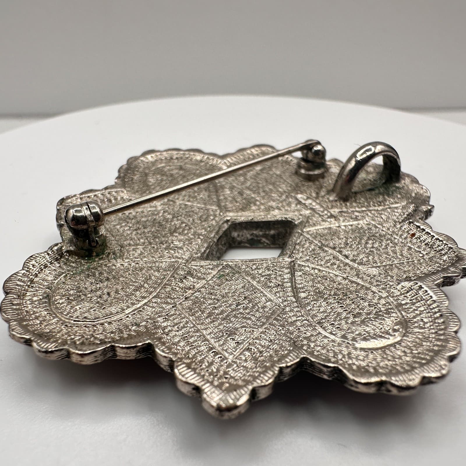 Vintage 90s Avon Brooch Pin Pendant Turquoise Coral Faux Stones Silver Tone - Thumbnail 5