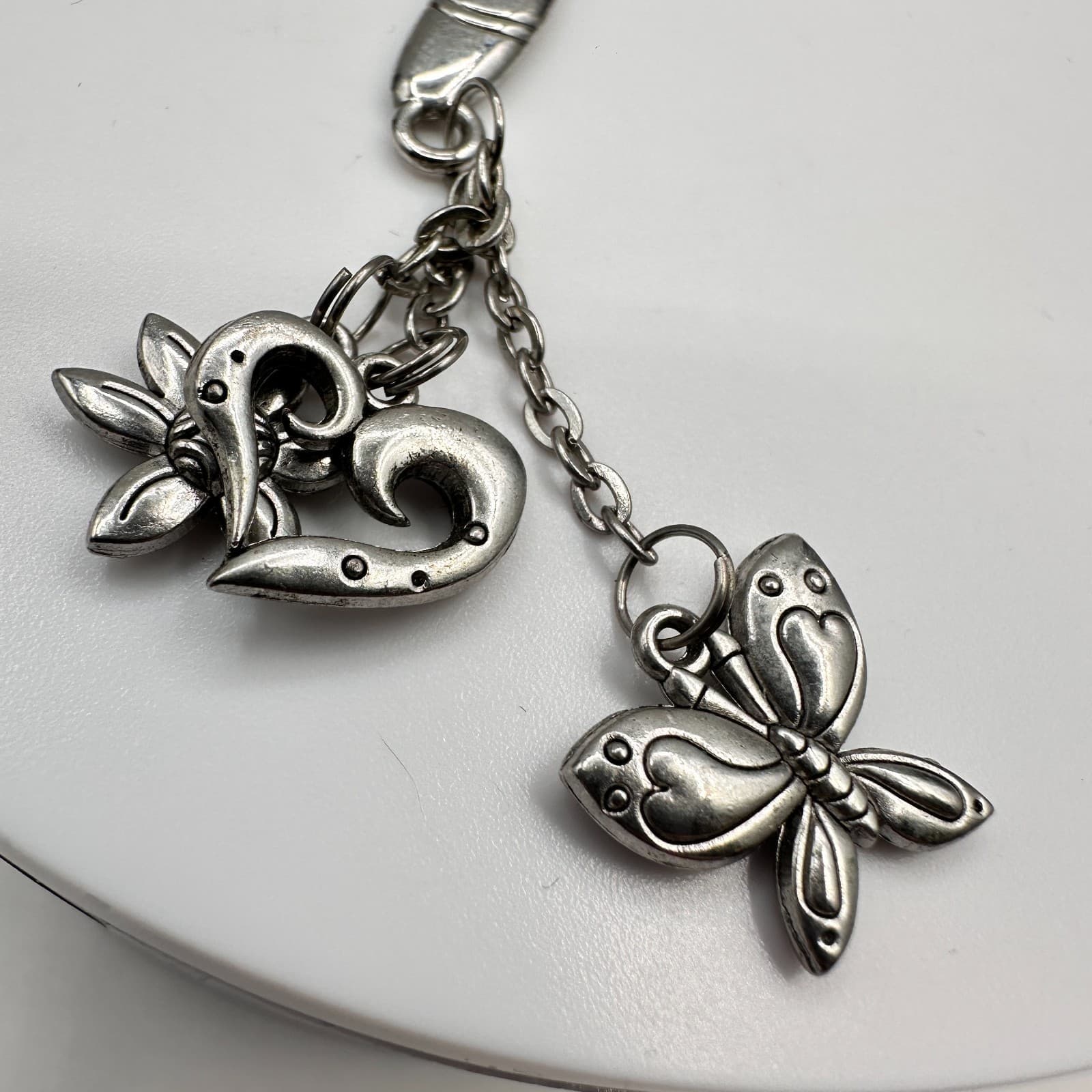 Vintage 90s Dragonfly ORNAMET Silver Tone Heart Butterfly Car Charm Jewelry - Thumbnail 4