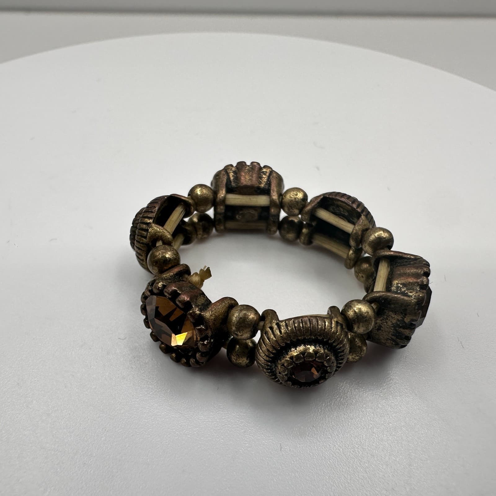 Vintage 90s Smoky Brown Glass Gold Tone Band Stretch Ring Statement Jewelry - Thumbnail 2