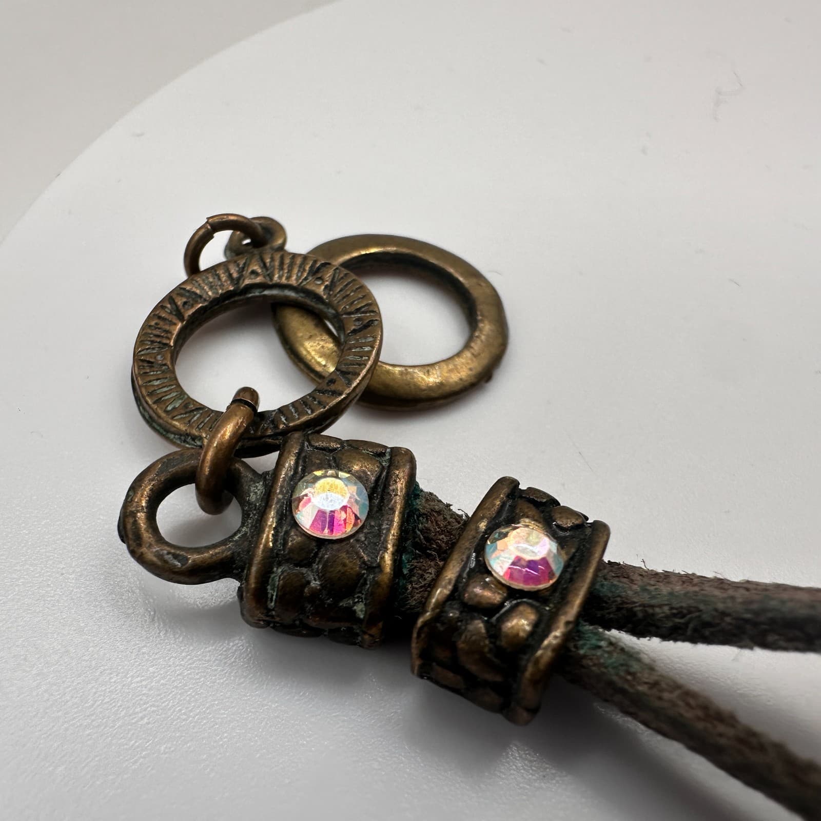 Vintage 90s Leather Cord Bracelet Bronze Tone Iridescent Crystal Flower Boho - Thumbnail 4