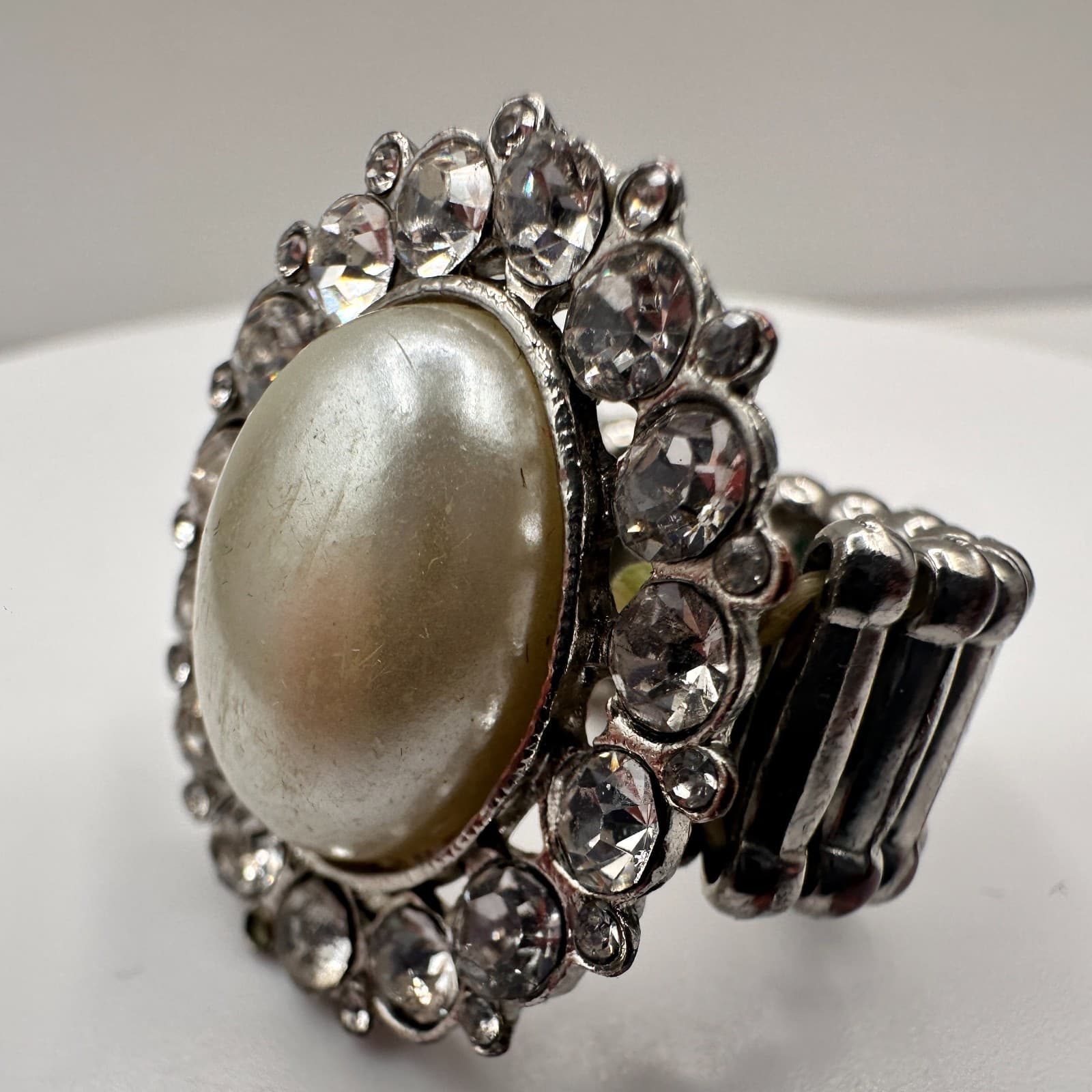 Vintage 90s Faux Pearl Stretch Ring Silver Tone Clear Glass Boho Fashion Jewelry - Thumbnail 4