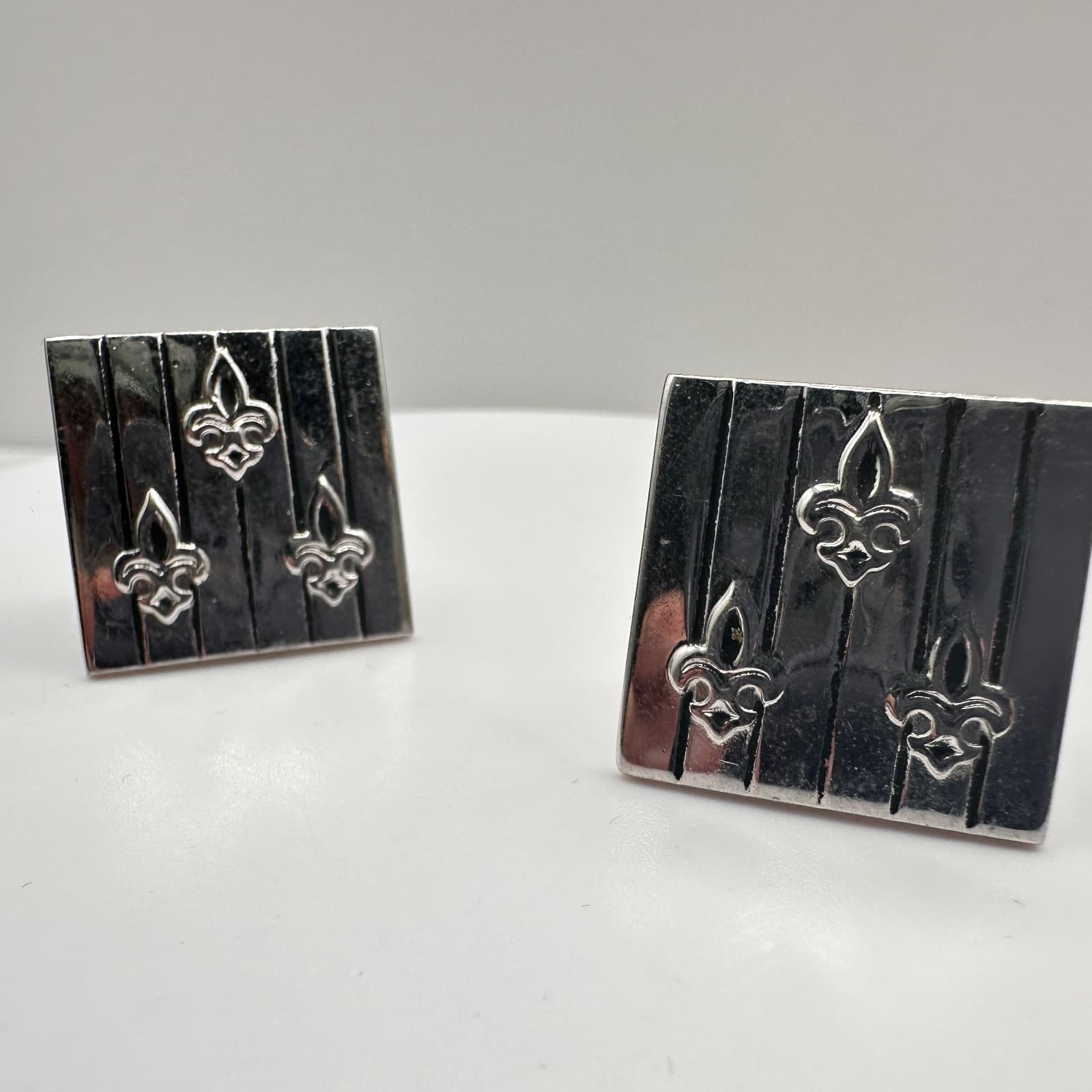 Vintage 90s Swank Silver Tone Fleur De Lis Cufflinks & Tie Clip Set Jewelry - Thumbnail 3