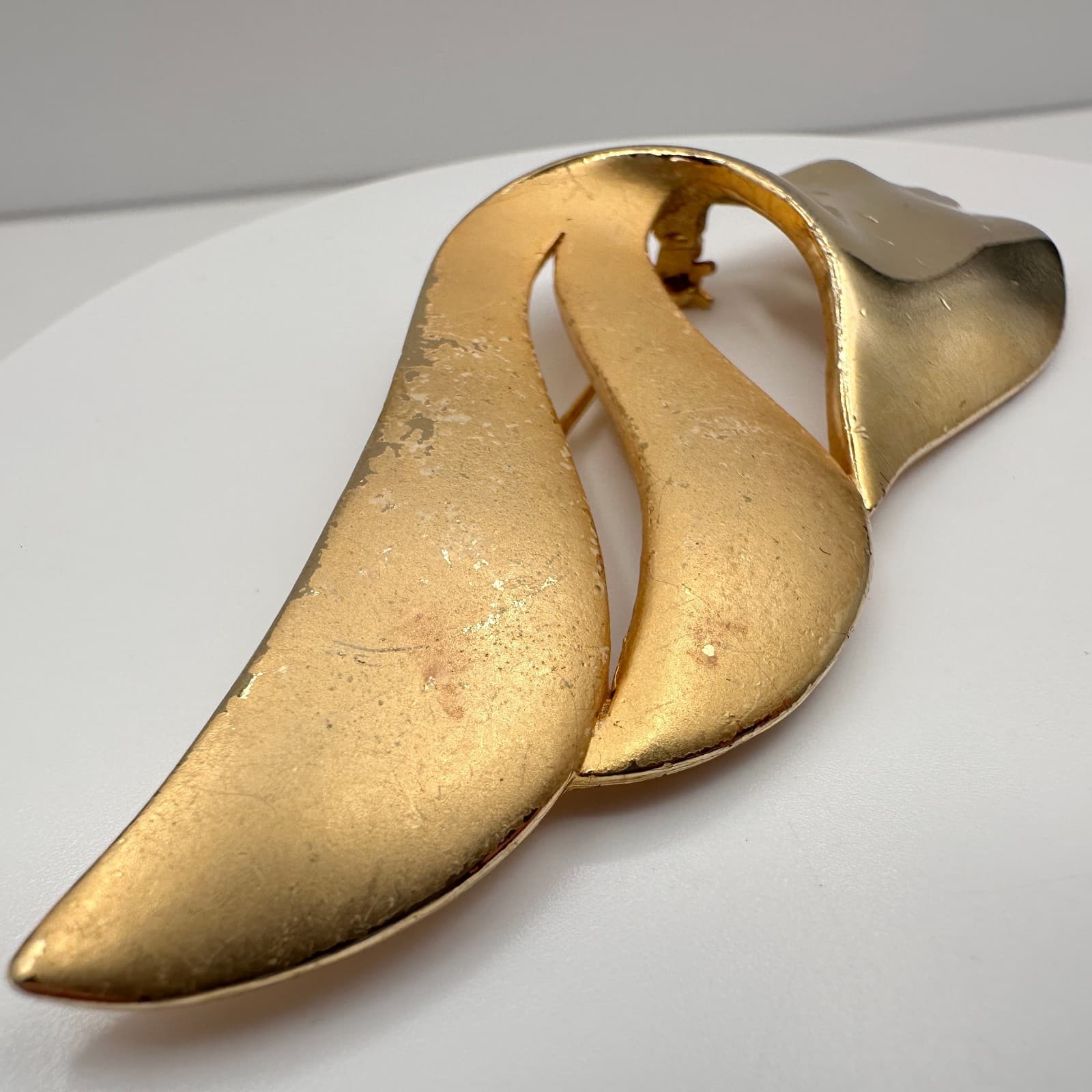 Vintage 80s Gold Tone Abstract Woman's Face Flowing Hair Brooch Pin Jewelry - Thumbnail 4