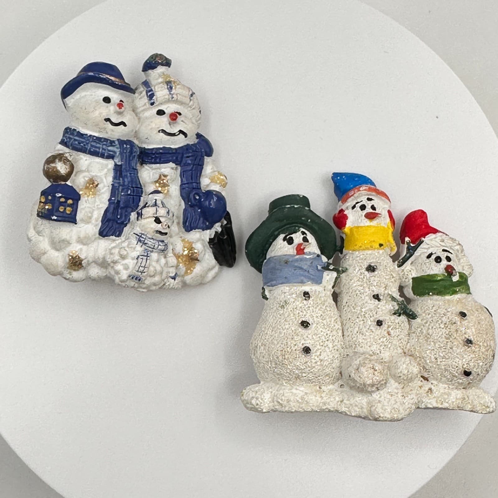 Vintage 90s Snowman Family Brooch Pins Set Resin Christmas Holiday Jewelry - Thumbnail 2