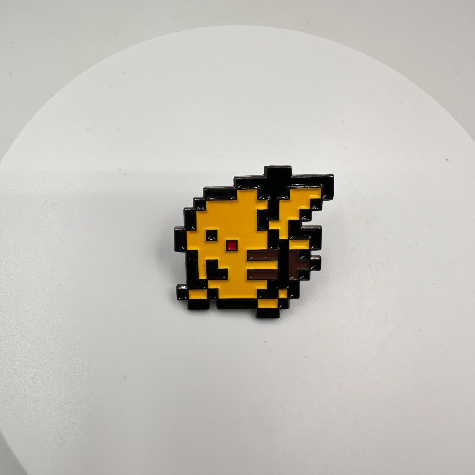 Vintage Y2K Cute Pixel Art Pikachu Enamel 8-Bit Style Fan Hat Lapel Pin Jewelry - Thumbnail 2