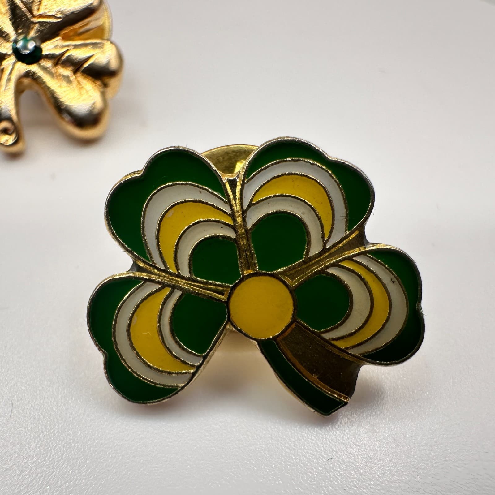 Vintage 90s Shamrock Lapel Pins Set Green Enamel Gold Tone Floral Rhinestone - Thumbnail 4