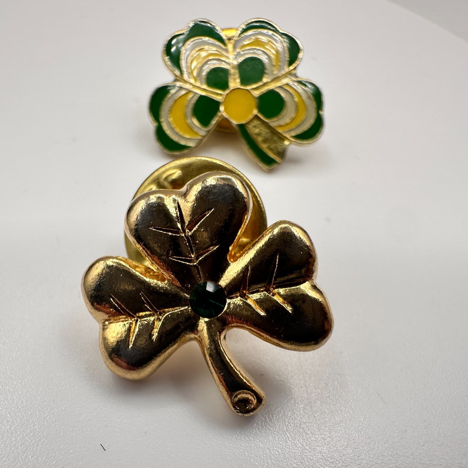 Vintage 90s Shamrock Lapel Pins Set Green Enamel Gold Tone Floral Rhinestone - Thumbnail 3