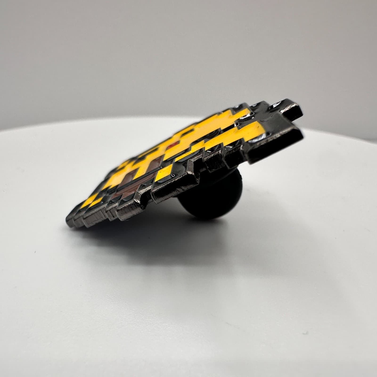 Vintage Y2K Cute Pixel Art Pikachu Enamel 8-Bit Style Fan Hat Lapel Pin Jewelry - Thumbnail 5