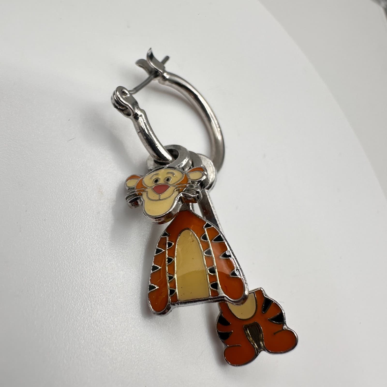 Vintage Y2K Disney Tigger Winnie the Pooh Hoop Earrings Dangle Silver Tone - Thumbnail 5