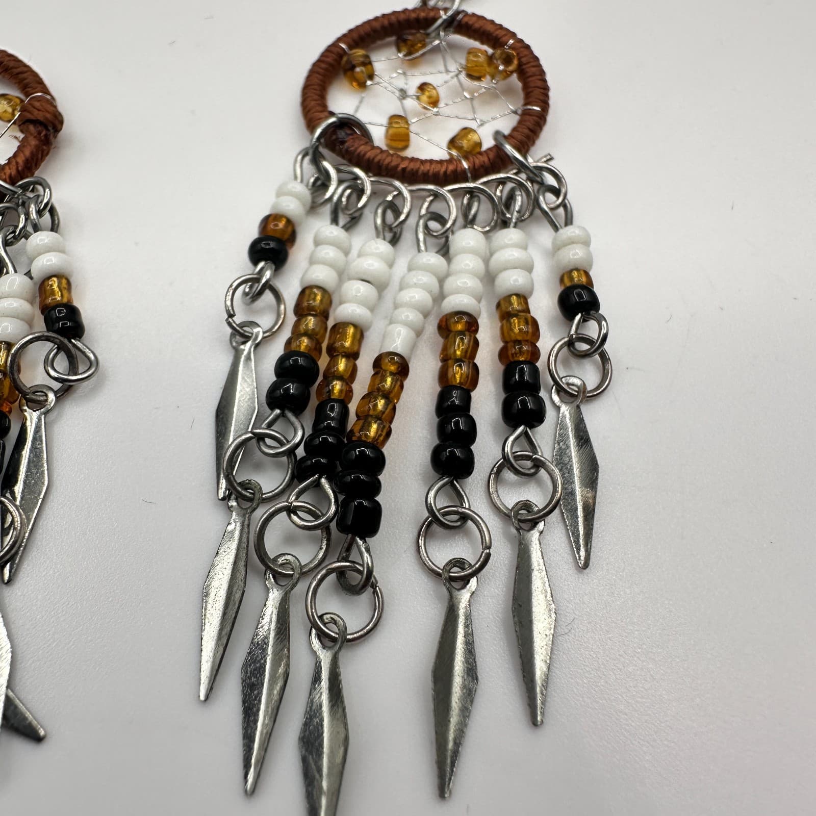 Vintage 90s Dreamcatcher Dangle Earrings Beaded Fringe Boho Silver Tone Jewelry - Thumbnail 7
