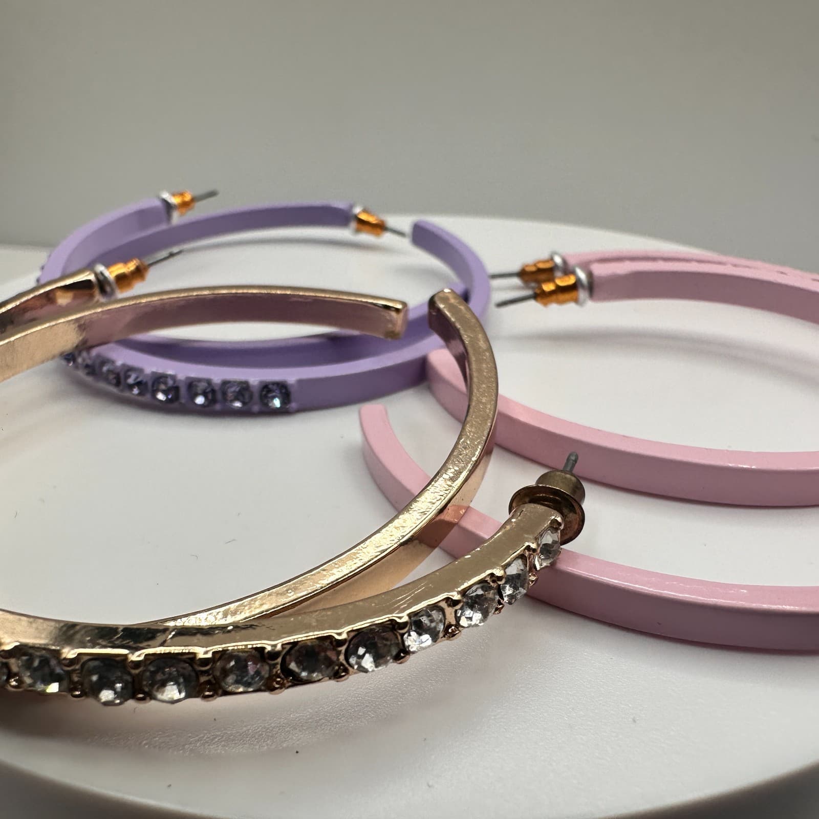 Vintage 90s Glass Multi-Color Hoop Earrings Set Women's Classic Fashion Jewelry - Thumbnail 5