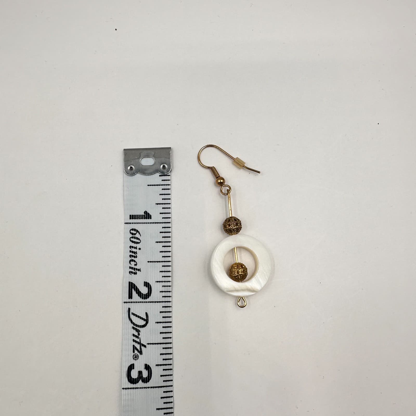 Vintage 90s MOP White Shell Circle Drop Gold Tone Earrings Boho Dangle Fashion - Thumbnail 6