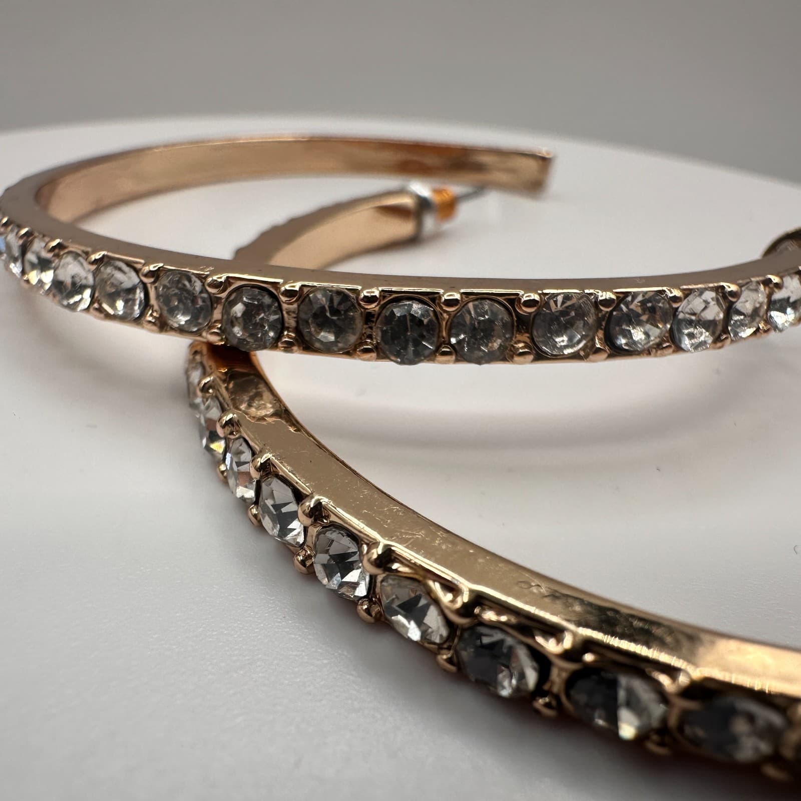 Vintage 90s Glass Multi-Color Hoop Earrings Set Women's Classic Fashion Jewelry - Thumbnail 13