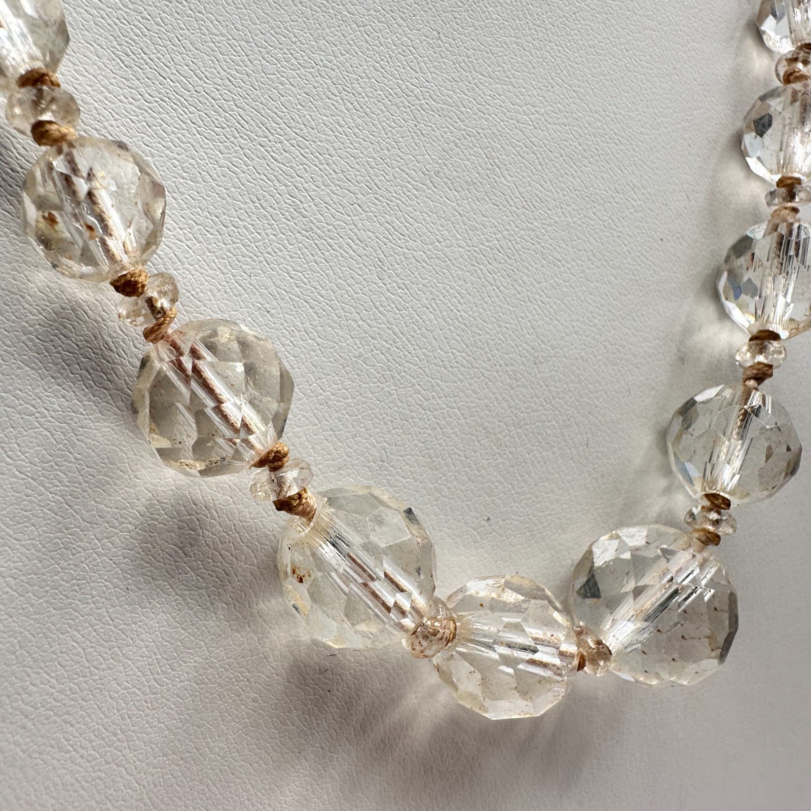 Vintage 90s Clear Faceted Crystal Beaded Necklace Women's Classic Jewelry - Thumbnail 4
