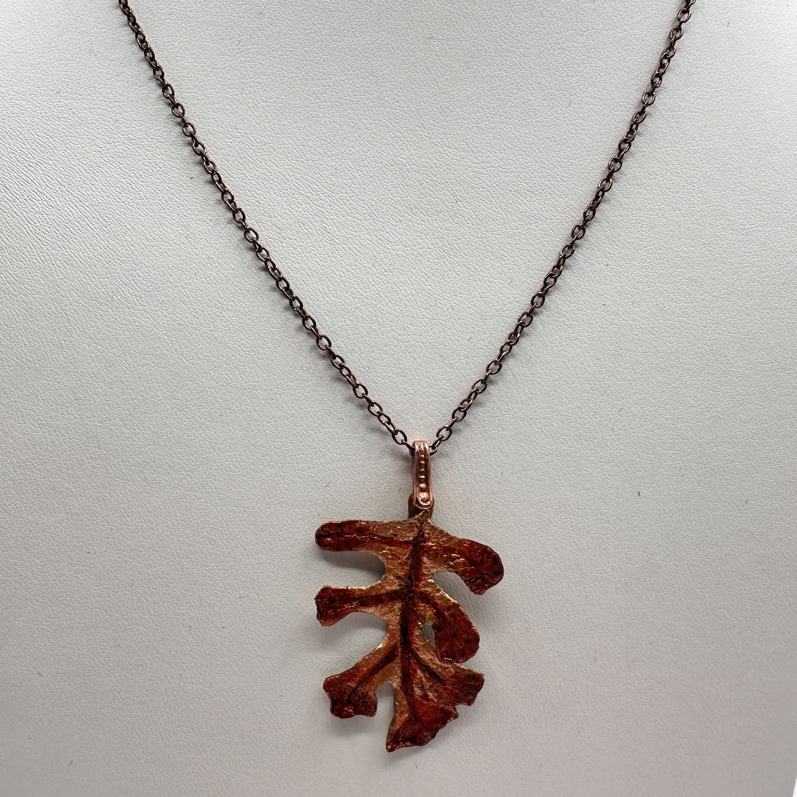 Vintage 90s Copper Tone Oak Leaf Pendant Necklace Nature Boho Style Fall Fashion - Thumbnail 6