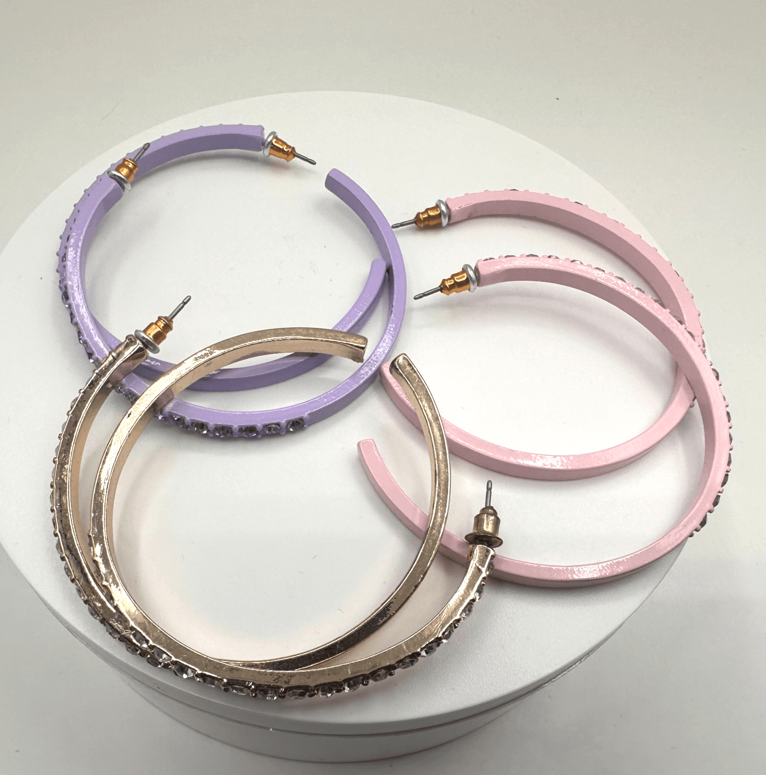 Vintage 90s Glass Multi-Color Hoop Earrings Set Women's Classic Fashion Jewelry - Image 1