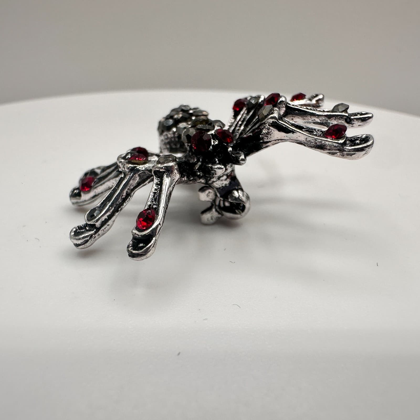 Vintage 90s Silver Tone Red Black Rhinestone Spider Brooch Pin Halloween Goth - Thumbnail 4