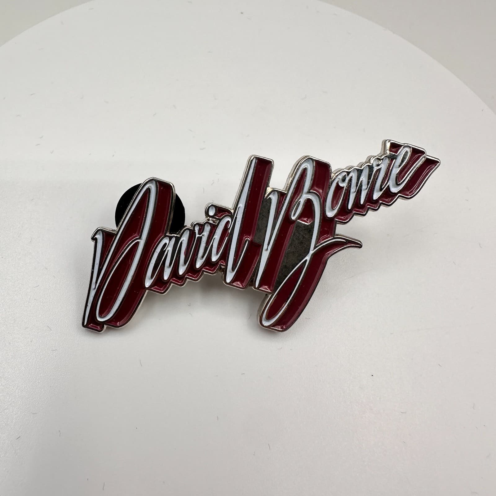 Vintage 90s David Bowie Enamel Brooch Pin Maroon White Logo Rock Music Retro - Image 1