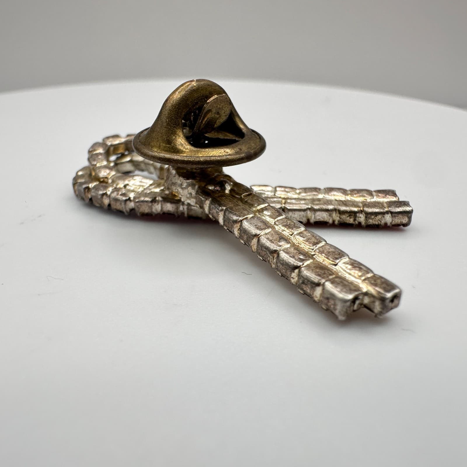 Vintage 90s Awareness Ribbon Lapel Pin Glass Rhinestone Women's Fashion Jewelry - Thumbnail 6