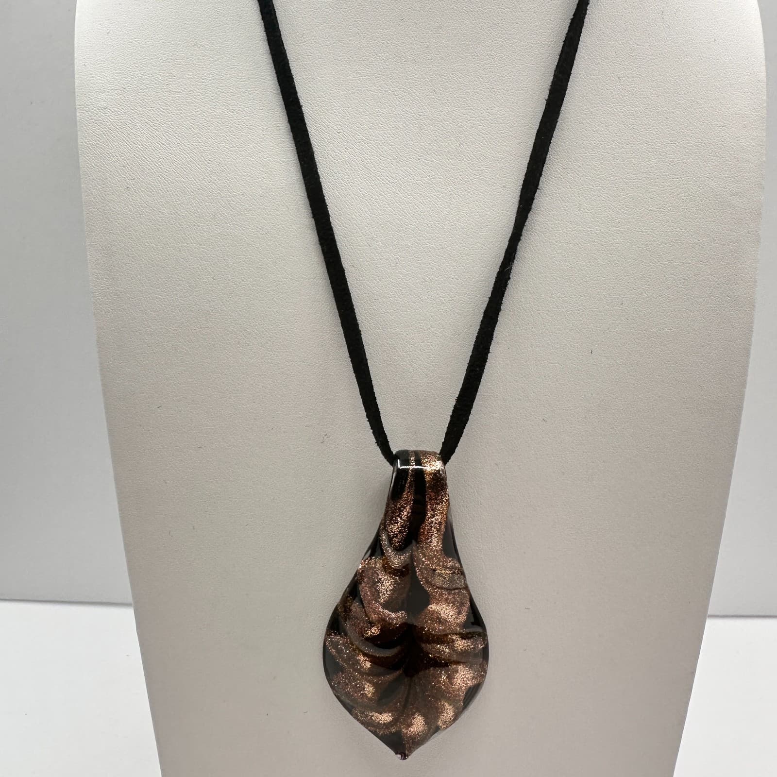 Vintage 90s Murano Style Art Glass Pendant Necklace Gold Tone Fleck Black Cord - Thumbnail 6