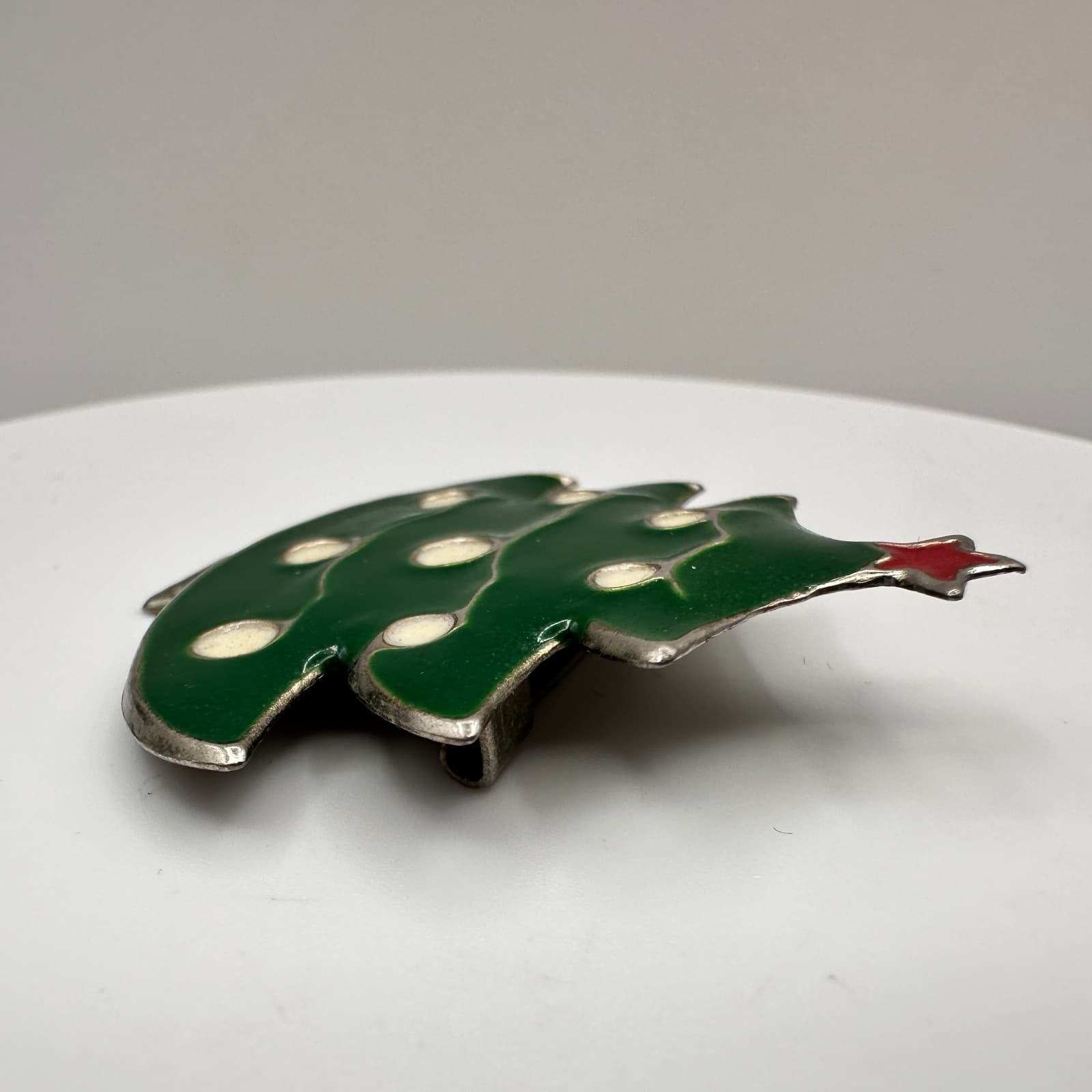 Vintage 90s Christmas Tree Brooch Pin Green Enamel Silver Tone Classic Jewelry - Thumbnail 5