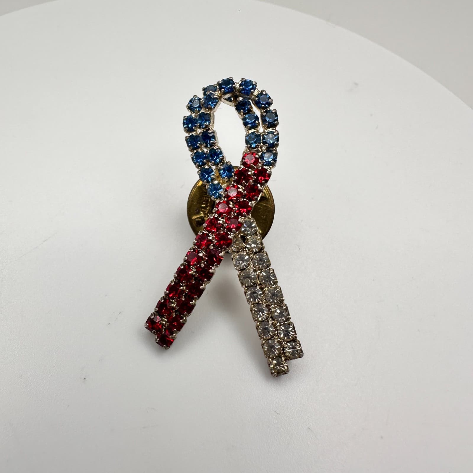 Vintage 90s Awareness Ribbon Lapel Pin Glass Rhinestone Women's Fashion Jewelry - Thumbnail 2