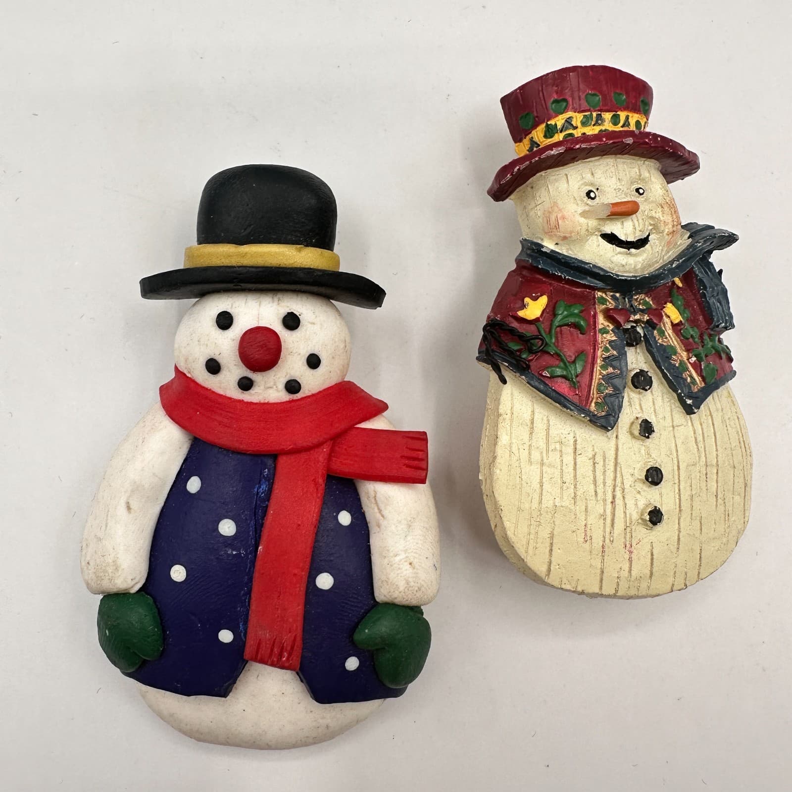 Vintage 90s Snowman Brooch Set Painted Winter Holiday Pins Fashion Jewelry - Thumbnail 2