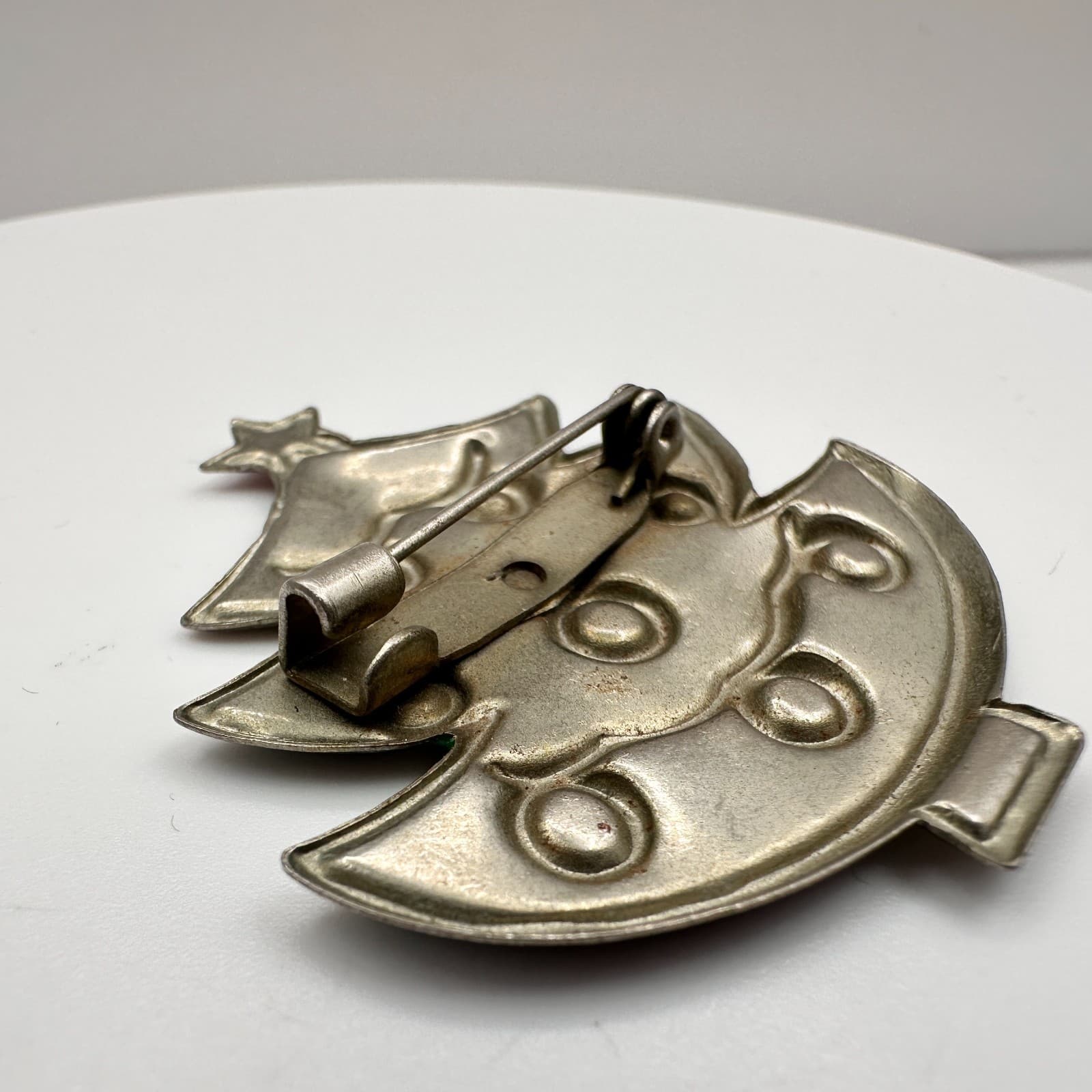 Vintage 90s Christmas Tree Brooch Pin Green Enamel Silver Tone Classic Jewelry - Thumbnail 6