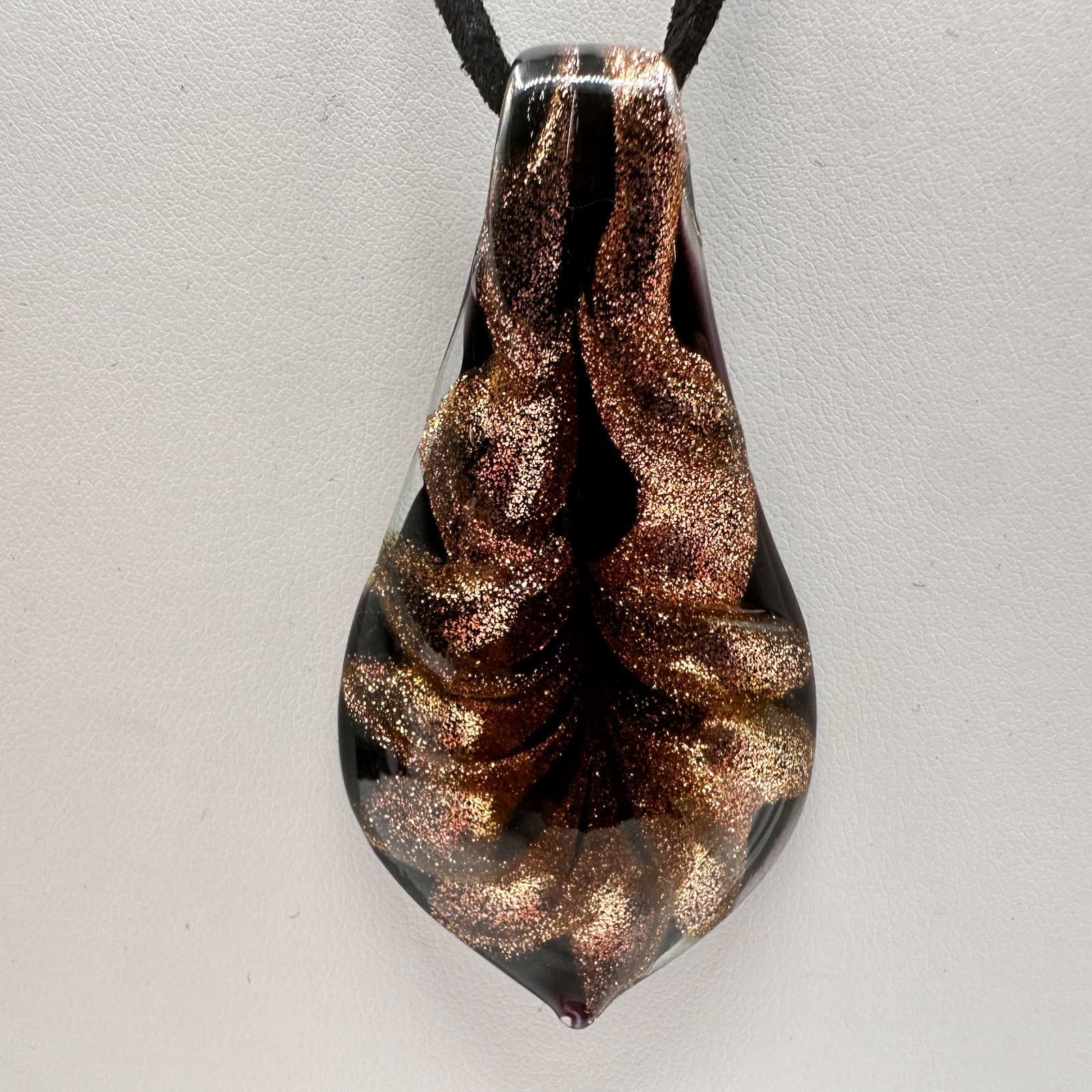 Vintage 90s Murano Style Art Glass Pendant Necklace Gold Tone Fleck Black Cord - Thumbnail 3