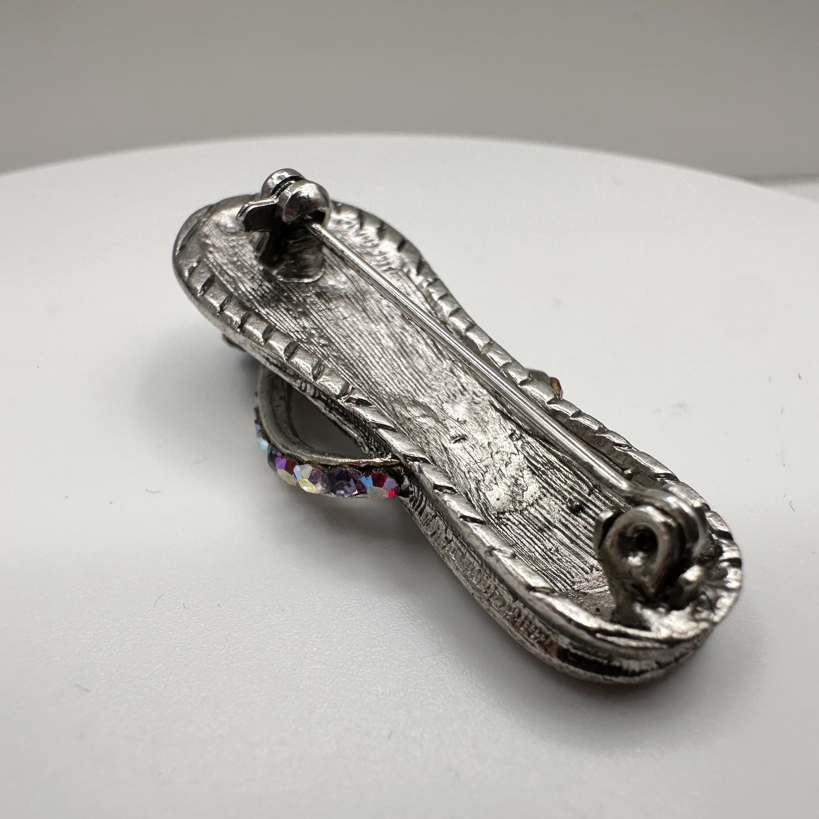 Vintage 90s Flip Flop Brooch Silver Tone Aurora Borealis Glass Sandal Pin - Thumbnail 5