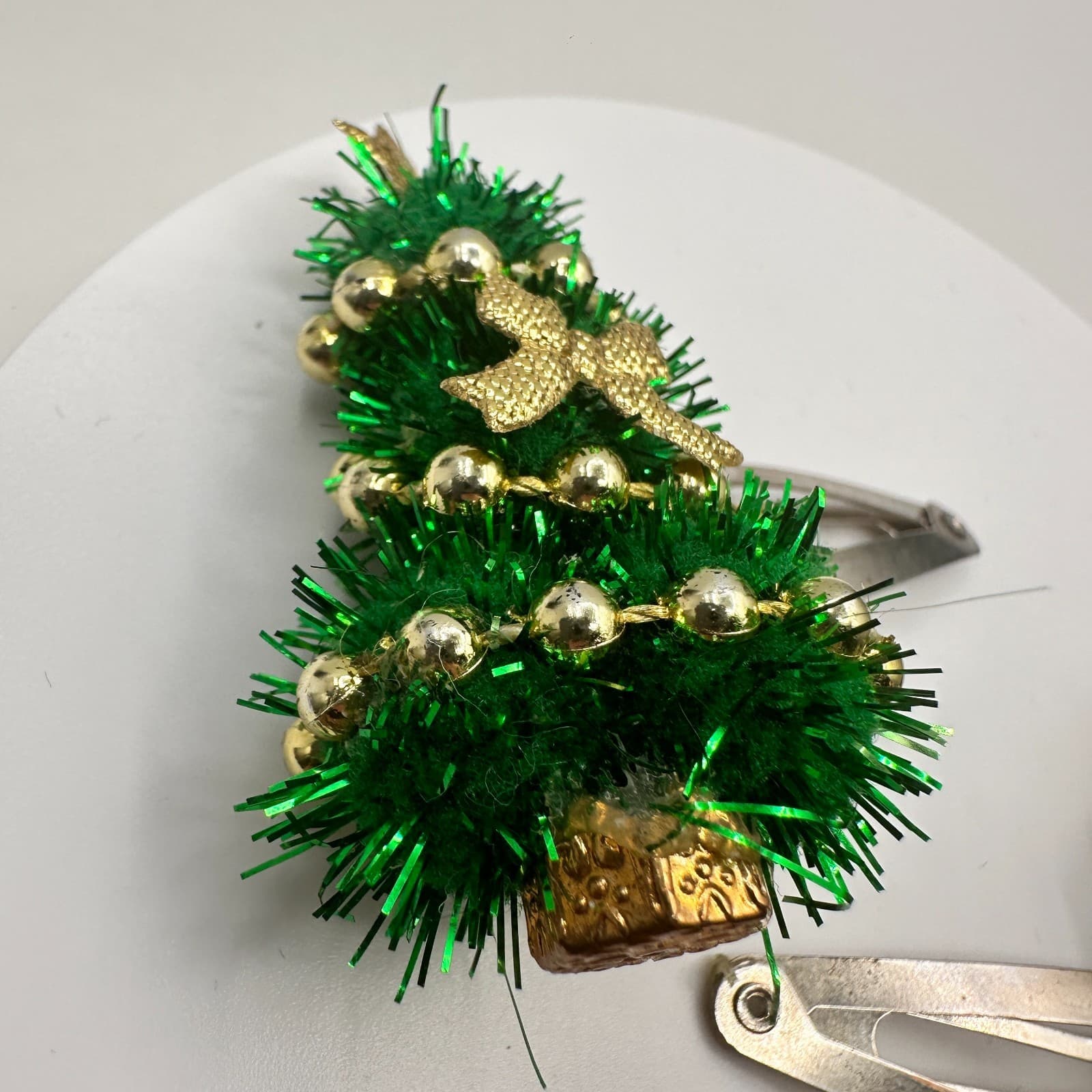 Vintage 90s Christmas Tree Hair Clips Green & Gold Tinsel Festive Snap Barrette - Thumbnail 4