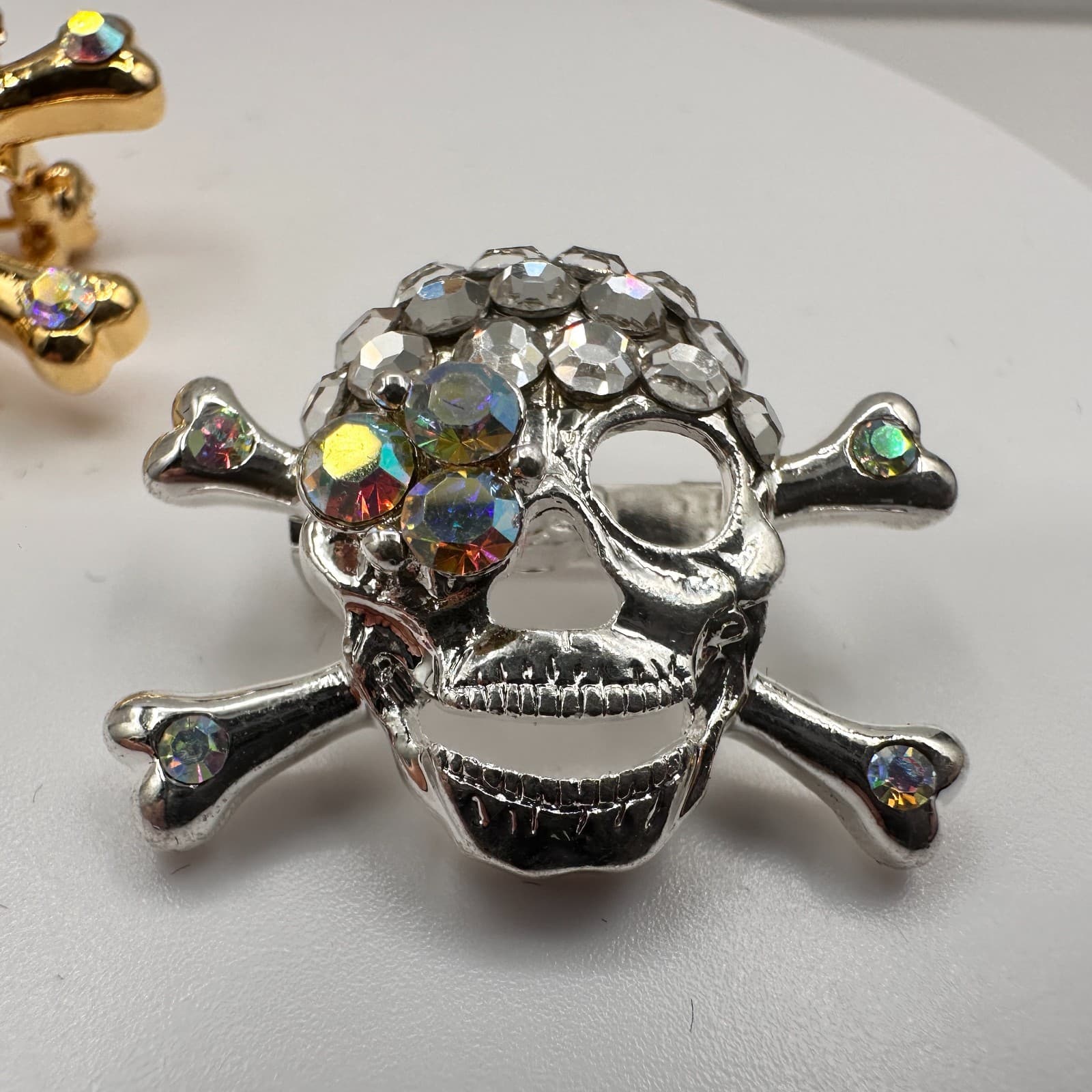 Vintage 90s Skull & Crossbones Brooch Set Gold & Silver Tone Glass Rhinestone - Thumbnail 2