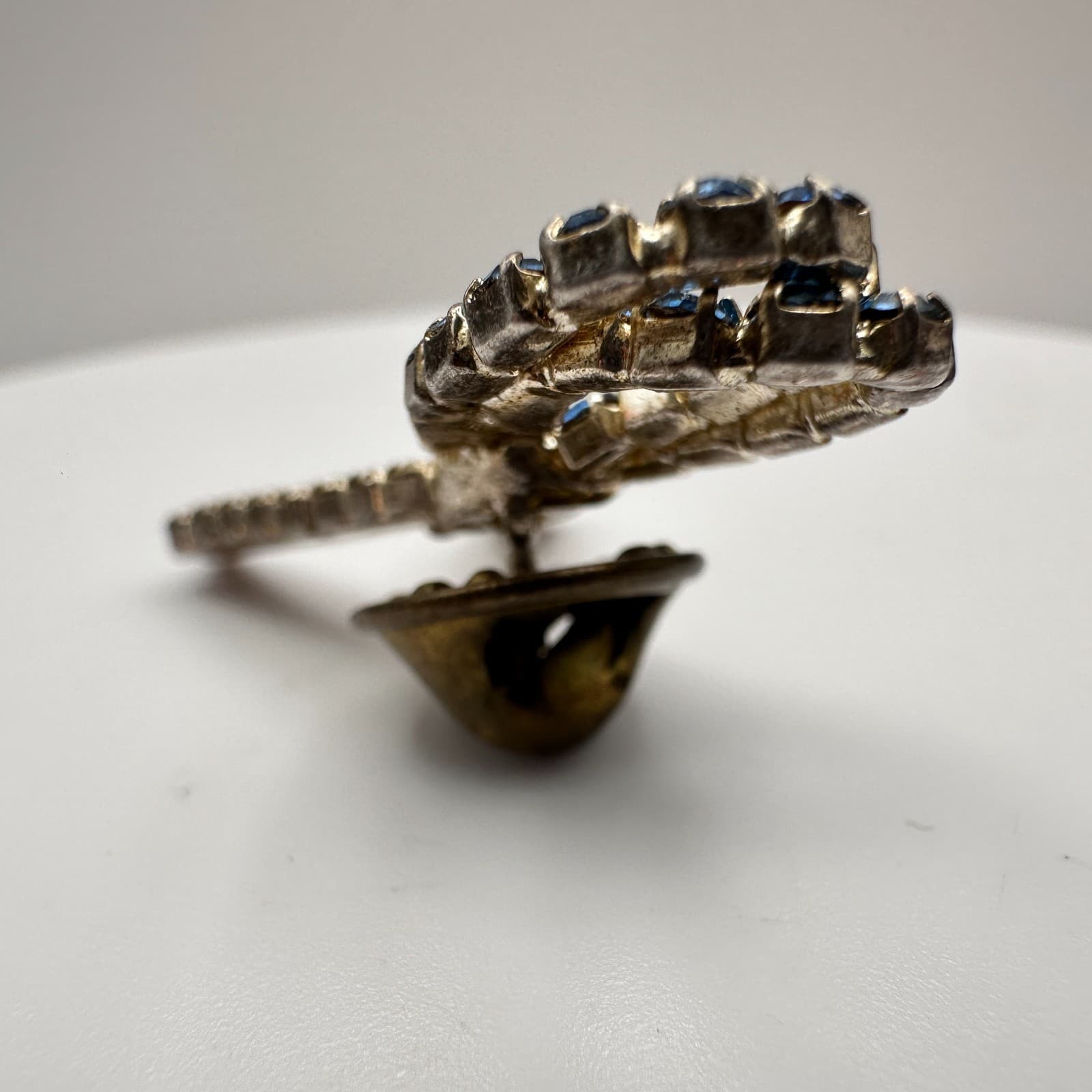 Vintage 90s Awareness Ribbon Lapel Pin Glass Rhinestone Women's Fashion Jewelry - Thumbnail 4