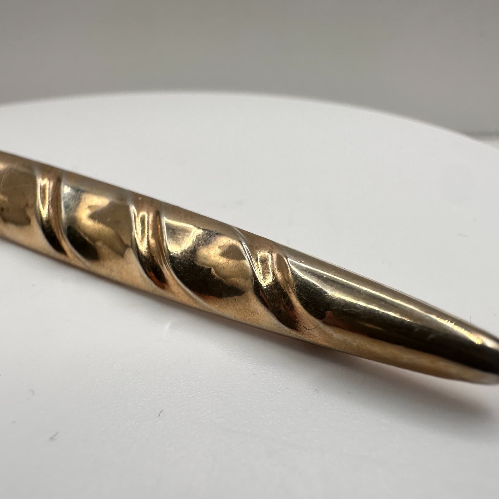 Vintage 80s Gold Tone Twisted Ribbon Bar Brooch Pin Minimalist Modernist Jewelry - Thumbnail 4