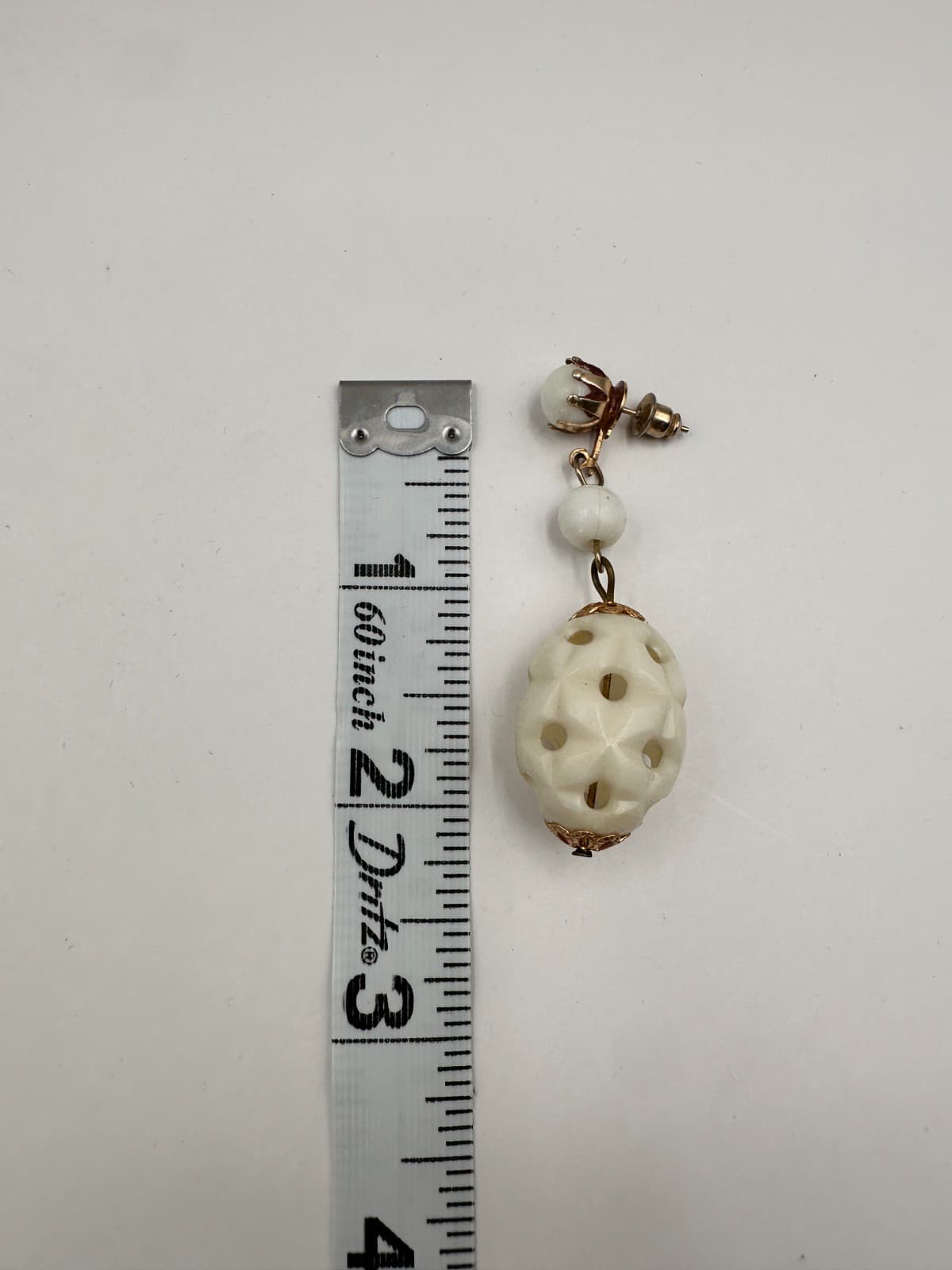 Vintage 80s White Carved Geometric Dangle Earrings Gold Tone Women's Jewelry - Thumbnail 6