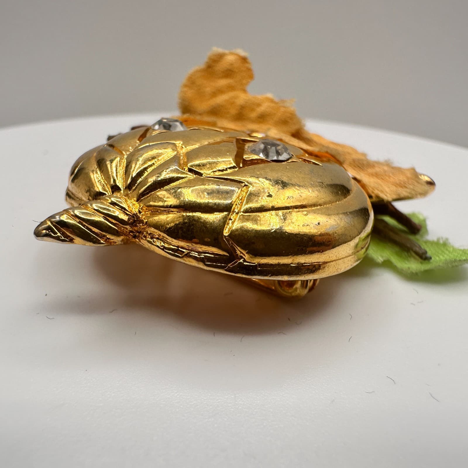 Vintage 90s Halloween Pumpkin Brooch Gold Tone Clear Rhinestone Eyes Fall Leaf - Thumbnail 5