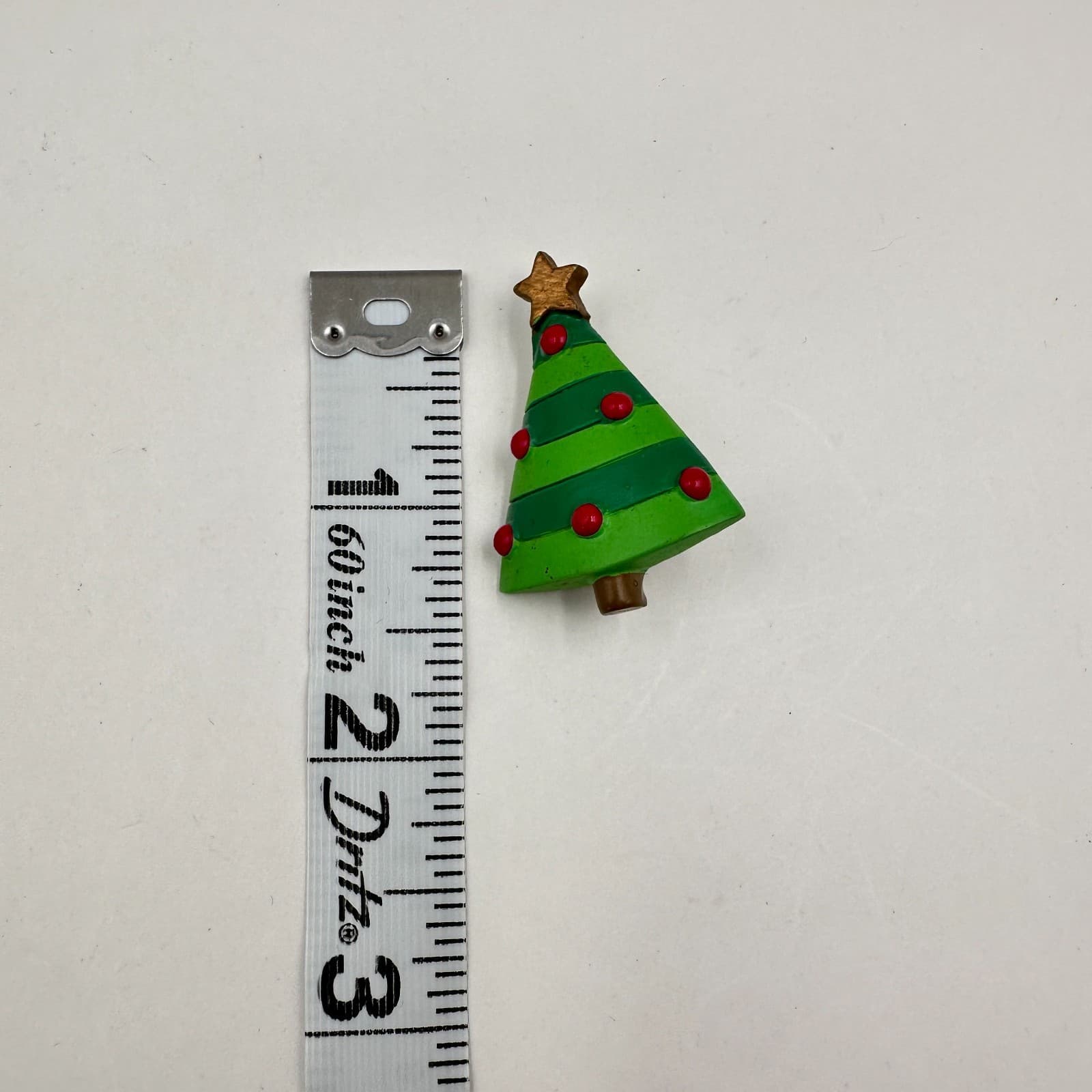Vintage 80s Christmas Tree Brooch Pin Gold Tone Holiday Classic Fashion Jewelry - Thumbnail 8