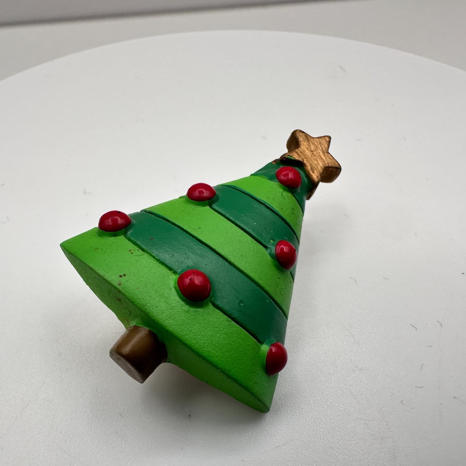 Vintage 80s Christmas Tree Brooch Pin Gold Tone Holiday Classic Fashion Jewelry - Thumbnail 6