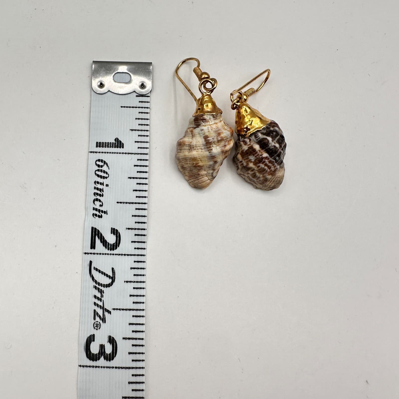 Vintage 90s Sea Shell Dangle Earrings Set of 2 Gold Tone Boho Beach Jewelry - Thumbnail 8