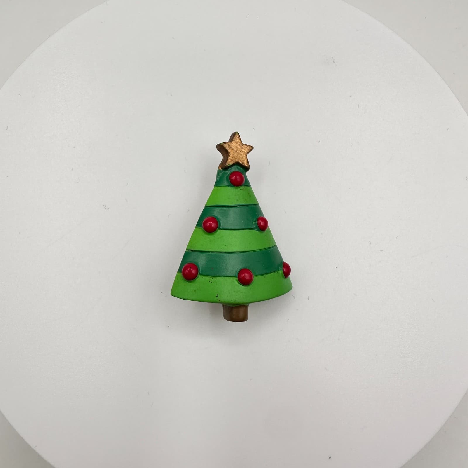 Vintage 80s Christmas Tree Brooch Pin Gold Tone Holiday Classic Fashion Jewelry - Thumbnail 2