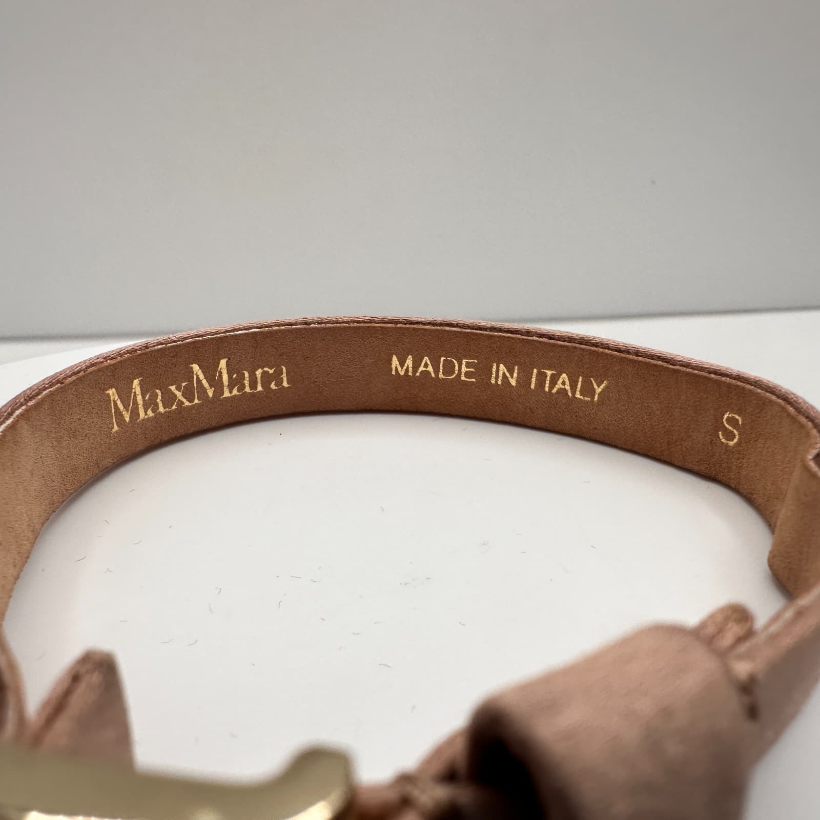 Vintage 90s Max Mara Gold Tone Bracelet Women's Classic Jewelry Made in Italy - Thumbnail 7
