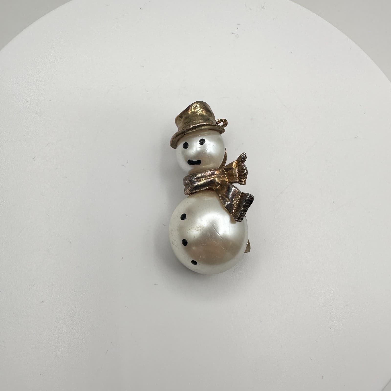 Vintage 80s 90s Snowman Brooch Pin Faux Pearl Gold Tone Christmas Jewelry - Thumbnail 2