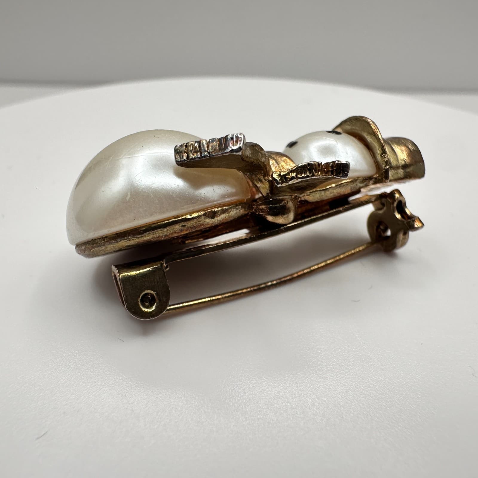 Vintage 80s 90s Snowman Brooch Pin Faux Pearl Gold Tone Christmas Jewelry - Thumbnail 4