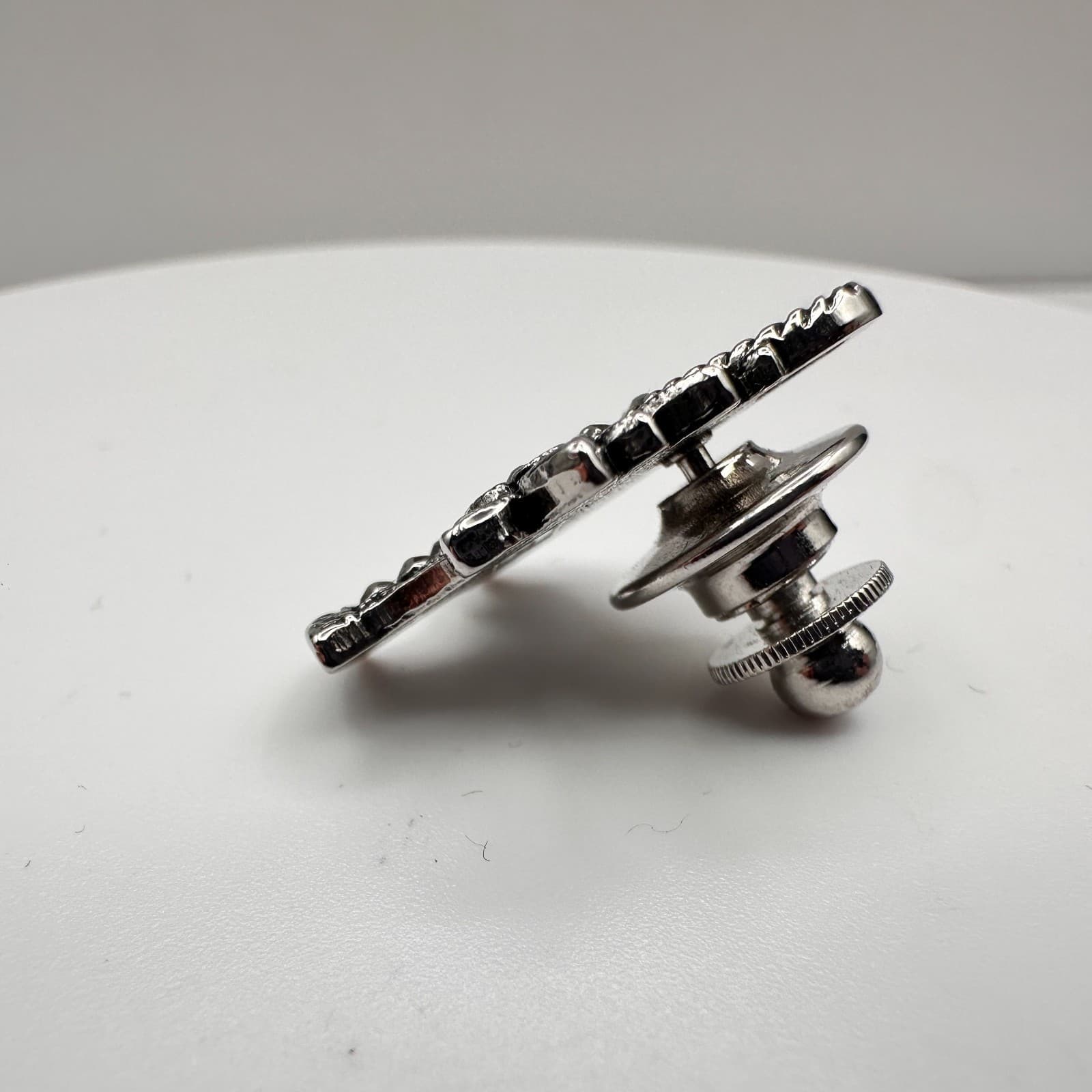 Vintage 80s Avon Silver Tone Floral Basket Brooch Pin Women's Fashion Jewelry - Thumbnail 4