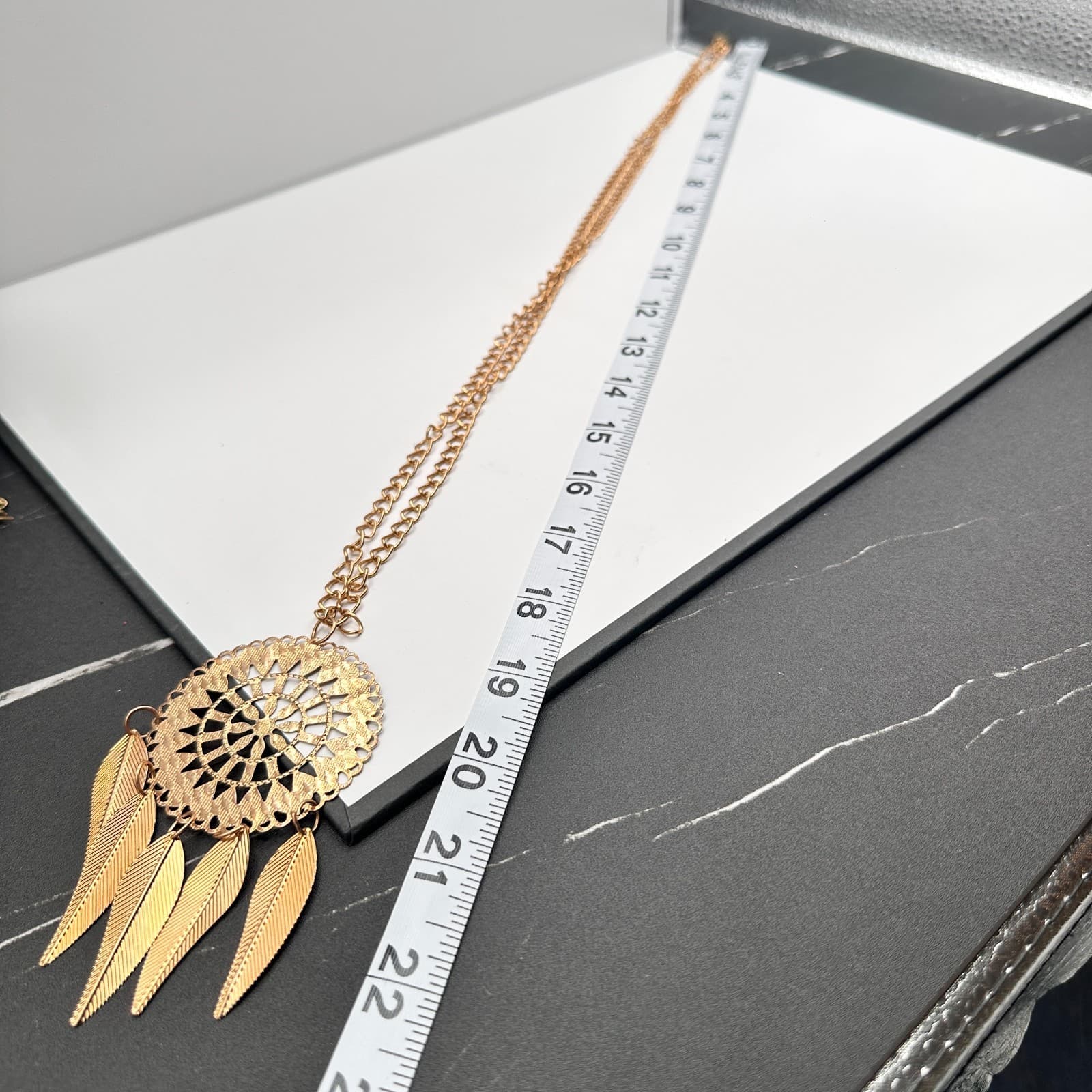 Vintage 90s Dreamcatcher Feather Pendant Necklace Gold Tone Boho Fashion Jewelry - Thumbnail 7
