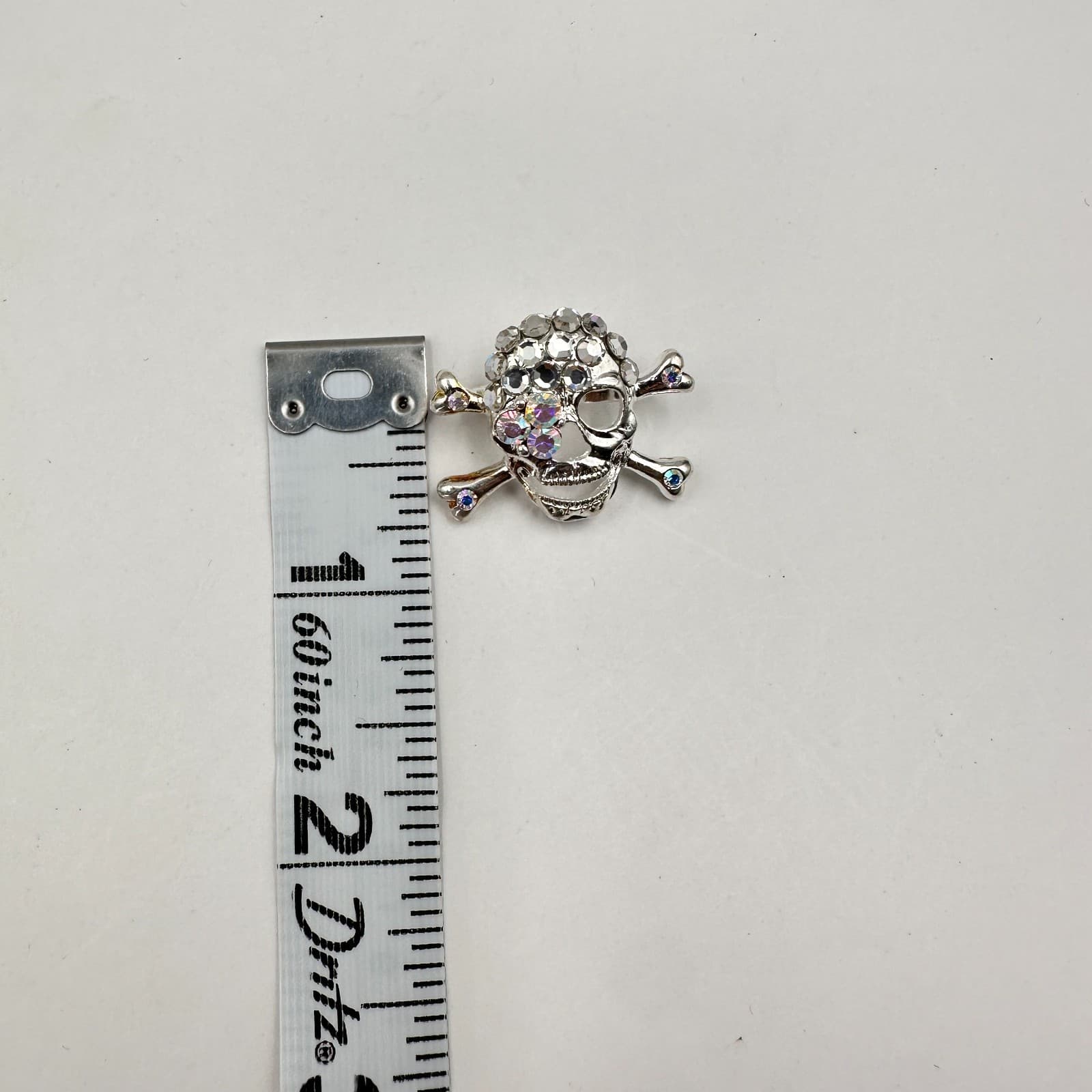 Vintage 90s Silver Tone Skull Brooch Pin Set Rhinestone Classic Fashion Jewelry - Thumbnail 15